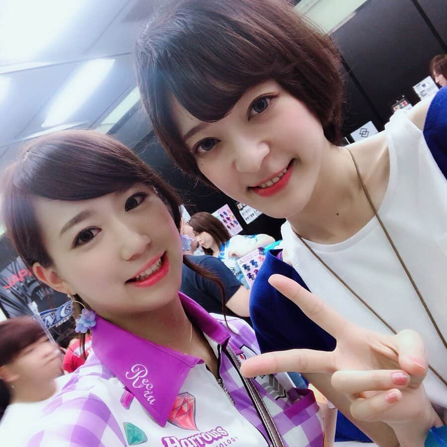 上原泰子さんのインスタグラム写真 - (上原泰子Instagram)「. ▽ . DARTS LIVE OPEN 東京🐱 . . みんなとちんたおして ほろ酔い☺️ ダーツはぼろぼろ😇😇 楽しかった☺️☺️ . . かわいこちゃんたちと たくさんお写真撮りました♡ . . #やーまとペア #レンジ10 #結果は惜しくも #ロビン敗退 #ちっちきちー #ちっちきちーとは結局 #ちんたお #ちんたお通じるのharrowsだけ #また出たい #楽しかったです #池袋 #DLO #dartsliveopen #darts #DLO東京 #サンシャイン  #withgirls_jp #withonline_jp  #withgirls委員会 #講談社with」4月17日 19時47分 - yasupi1107