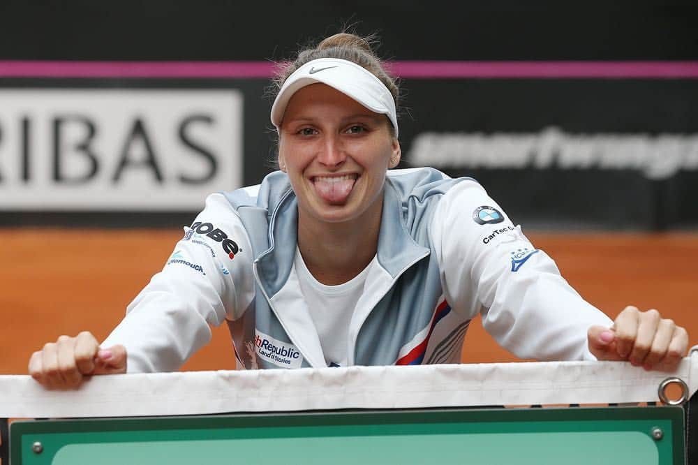 マルケタ・ボンドロウソバさんのインスタグラム写真 - (マルケタ・ボンドロウソバInstagram)「Fed cup week❤️ 📷: @sportpics.cz #pavellebeda」4月17日 19時50分 - marketavondrousova