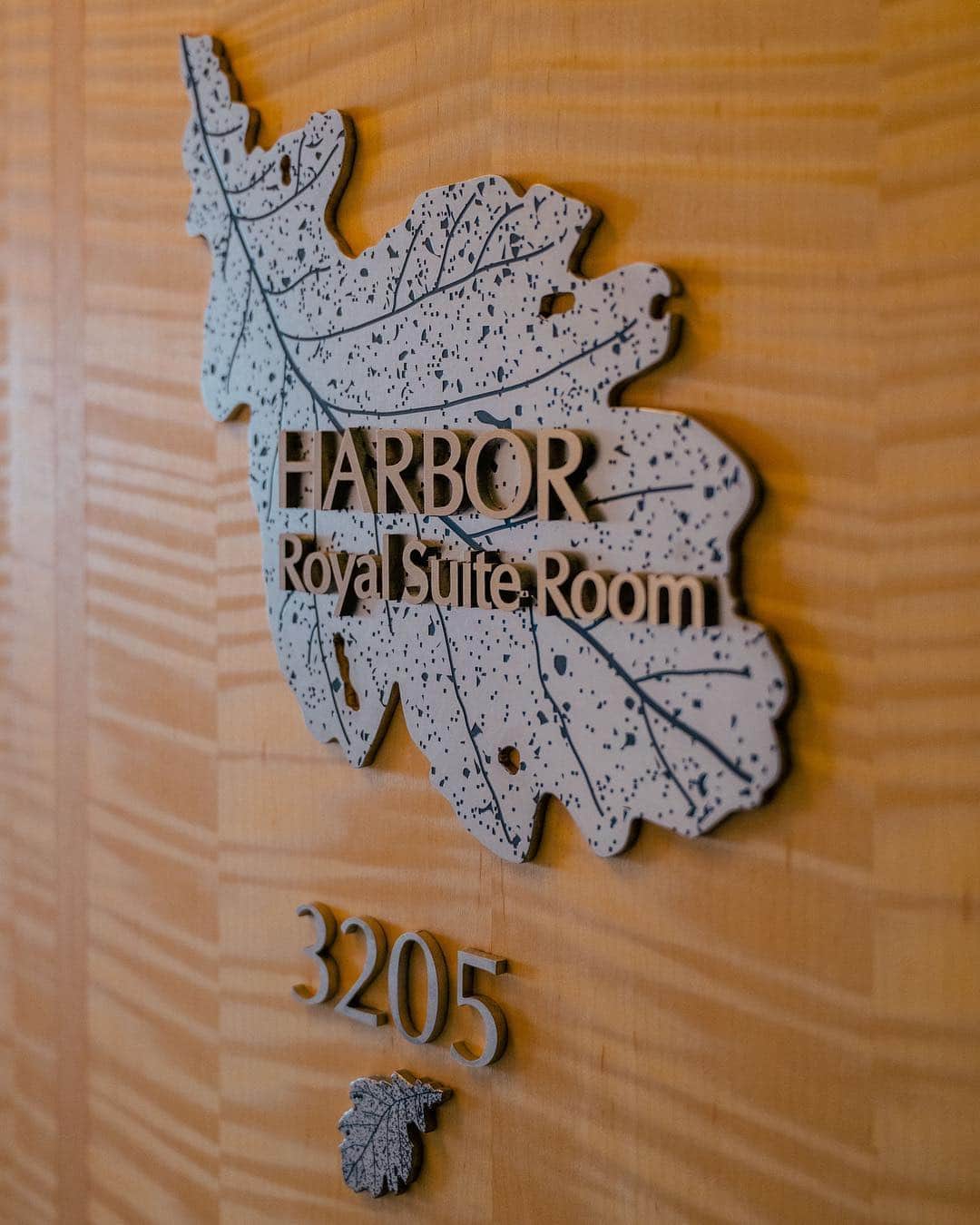 ザ・プリンス パークタワー東京さんのインスタグラム写真 - (ザ・プリンス パークタワー東京Instagram)「ロイヤルフロアに位置するハーバーロイヤルスイートルーム。 これから始まる滞在に胸がはずみます。 ⠀⠀⠀⠀⠀⠀⠀ Welcome to our HARBOR Royal Suite Room, home of your royal stay! ⠀⠀⠀⠀⠀⠀⠀ Share your own images with us by tagging @princeparktowertokyo ————————————————————— #TokyoTower #princeparktower #princehotels #tokyo #japan #beautifulhotels #tokyohotel #shibakoen #akabanebashi #azabujuban #tokyoowedding」4月17日 19時53分 - princeparktowertokyo