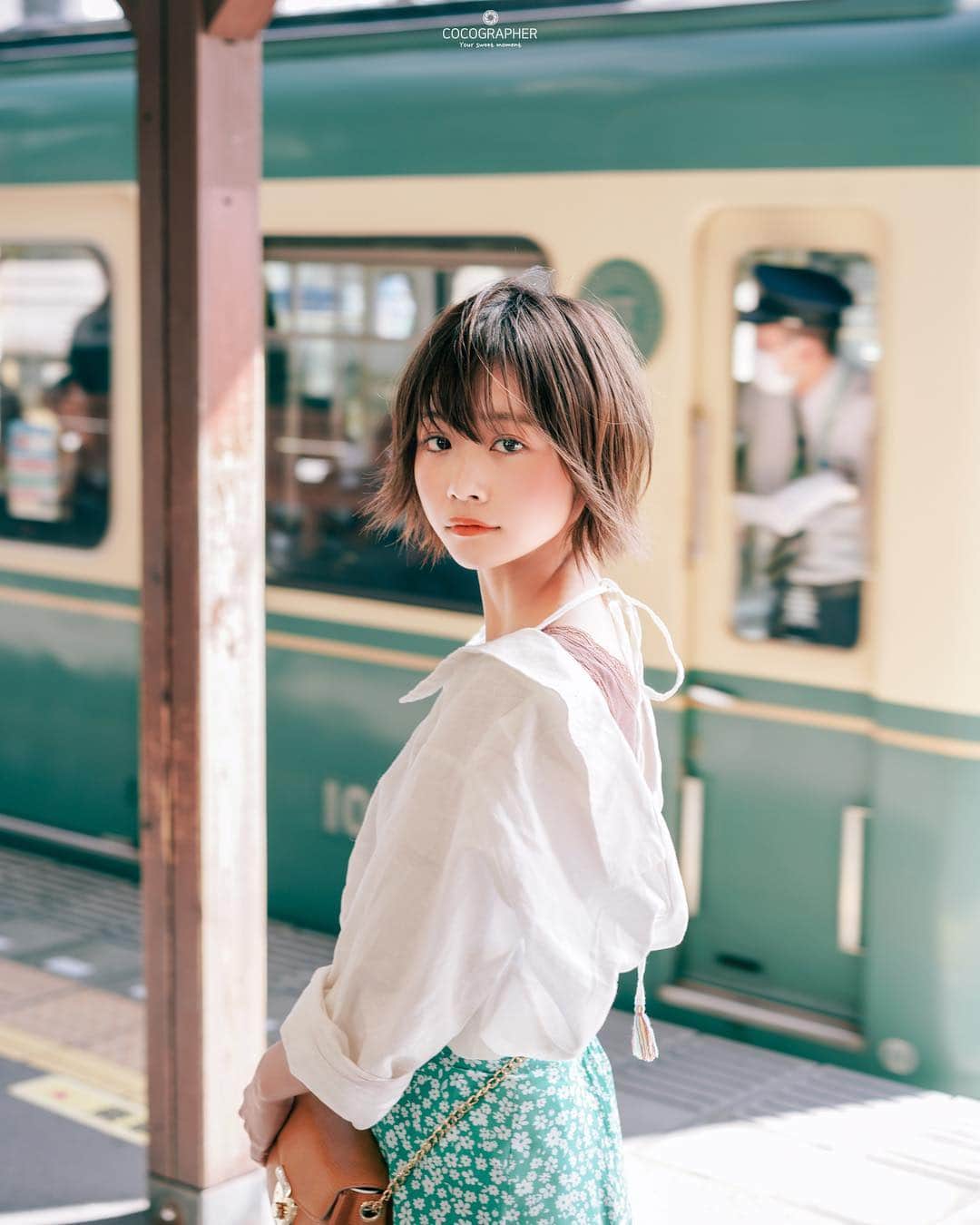 荒谷柚風さんのインスタグラム写真 - (荒谷柚風Instagram)「春。 . . . 去年の5月からガラリと環境が変わったのがもう一年前です。次はどこに行こうかな . . photo by @cocographer . . hair @shingo_kawada . tops  @lily_brown_official  inner  @gu_global  skirt @bershkacollection  bag @raycassin_official . . #yoursweetmoment #yuzfashion」4月17日 19時55分 - yuzzz1111