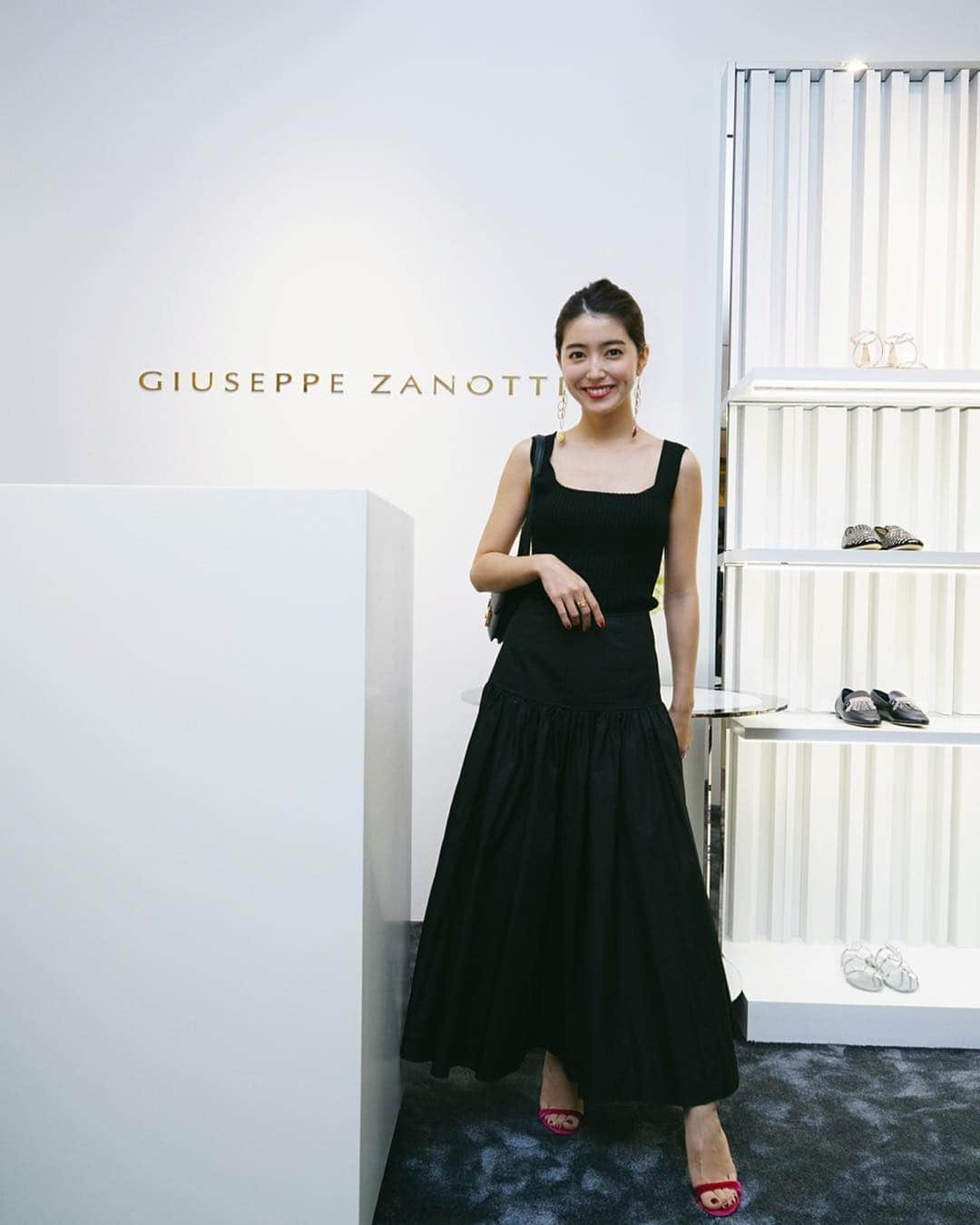 大口智恵美さんのインスタグラム写真 - (大口智恵美Instagram)「GIUSEPPE ZANOTTI!!!♡ 来日しているデザイナーのジュゼッペ・ザノッティさんと写真が撮れてすごく嬉しかった今日でした🥰 #happy #fun #love #instagood」4月17日 20時31分 - chemiiiii