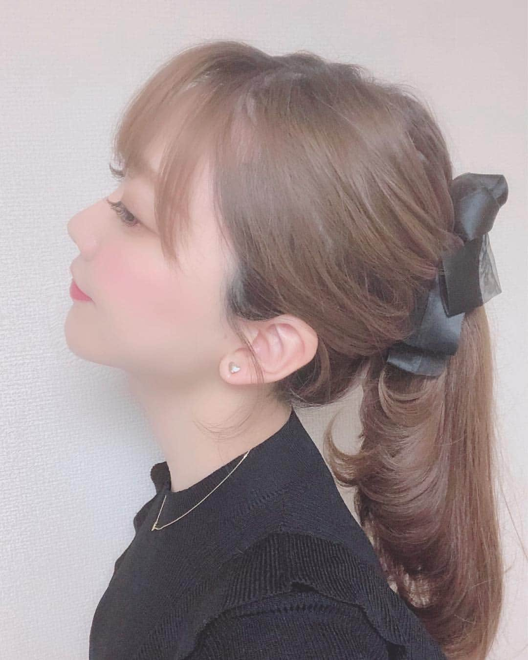 山村ゆりかさんのインスタグラム写真 - (山村ゆりかInstagram)「今日はポニーテールだよ🐴 自撮りがんばった笑  #ポニーテール #ポニーテールアレンジ #ヘアアレンジ #リボン #hairarrange #hair #japanesegirl #japan #idol #アイドル #自撮り」4月17日 20時40分 - rika_m_1221