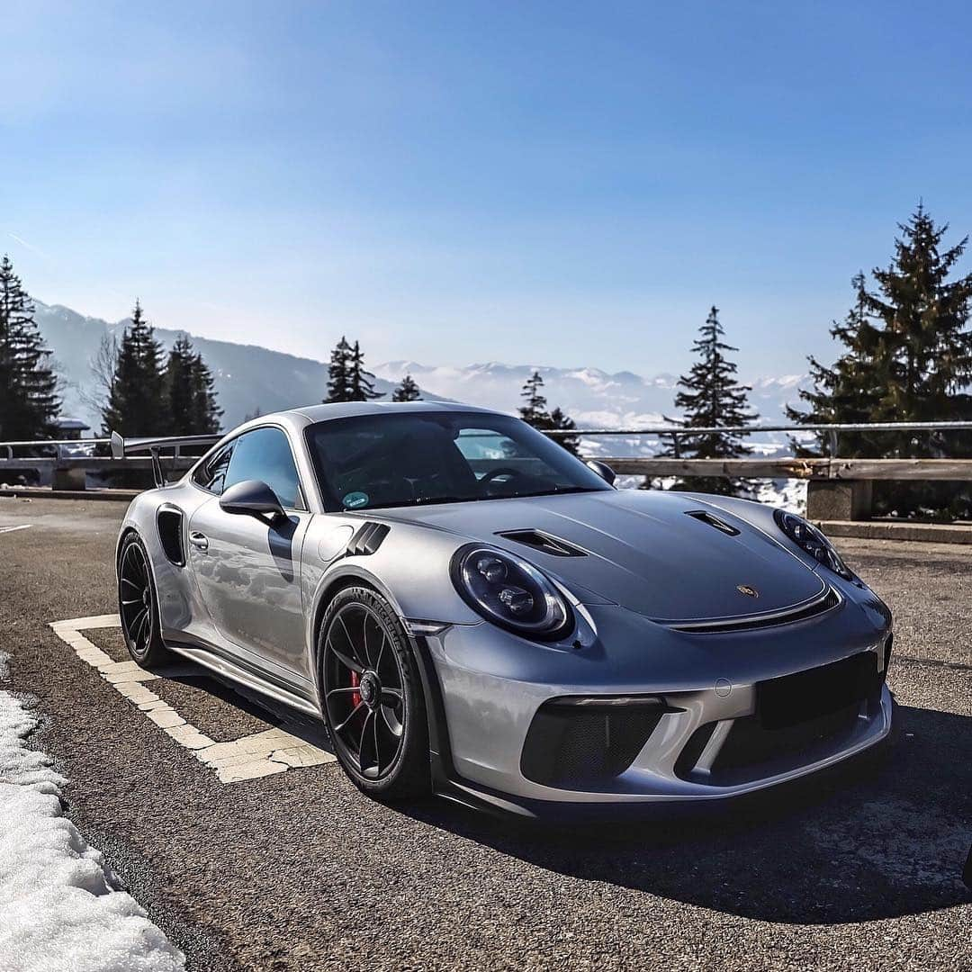 CarsWithoutLimitsさんのインスタグラム写真 - (CarsWithoutLimitsInstagram)「Morning Wood.... 991.2 GT3RS Owner @porschenatic #carswithoutlimits #toronto #gt3rs」4月17日 20時54分 - carswithoutlimits