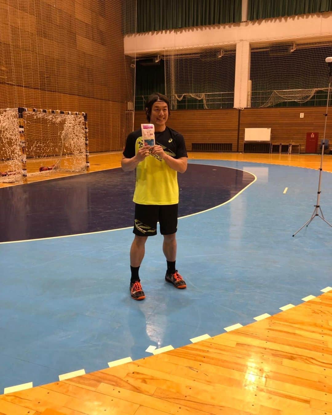 宮崎大輔さんのインスタグラム写真 - (宮崎大輔Instagram)「授業、練習後に取材❗️ 最近は色々お仕事があるので嬉しいです😊 もっとハンドボールをメジャーにしたい‼️ 本日はオリエンタルバイオさんありがとう😊  #オリエンタルバイオ #ラフィーネ #日本体育大学 #宮崎大輔 #handball #asics #bennu」4月17日 21時11分 - daisuke7_official