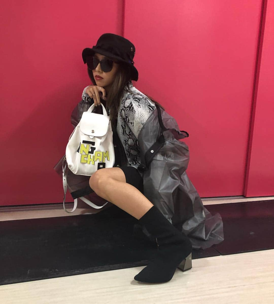 SAYAKAさんのインスタグラム写真 - (SAYAKAInstagram)「new bag❤︎ @longchamp  #LongchampLGP」4月17日 21時05分 - im_sayaka_official