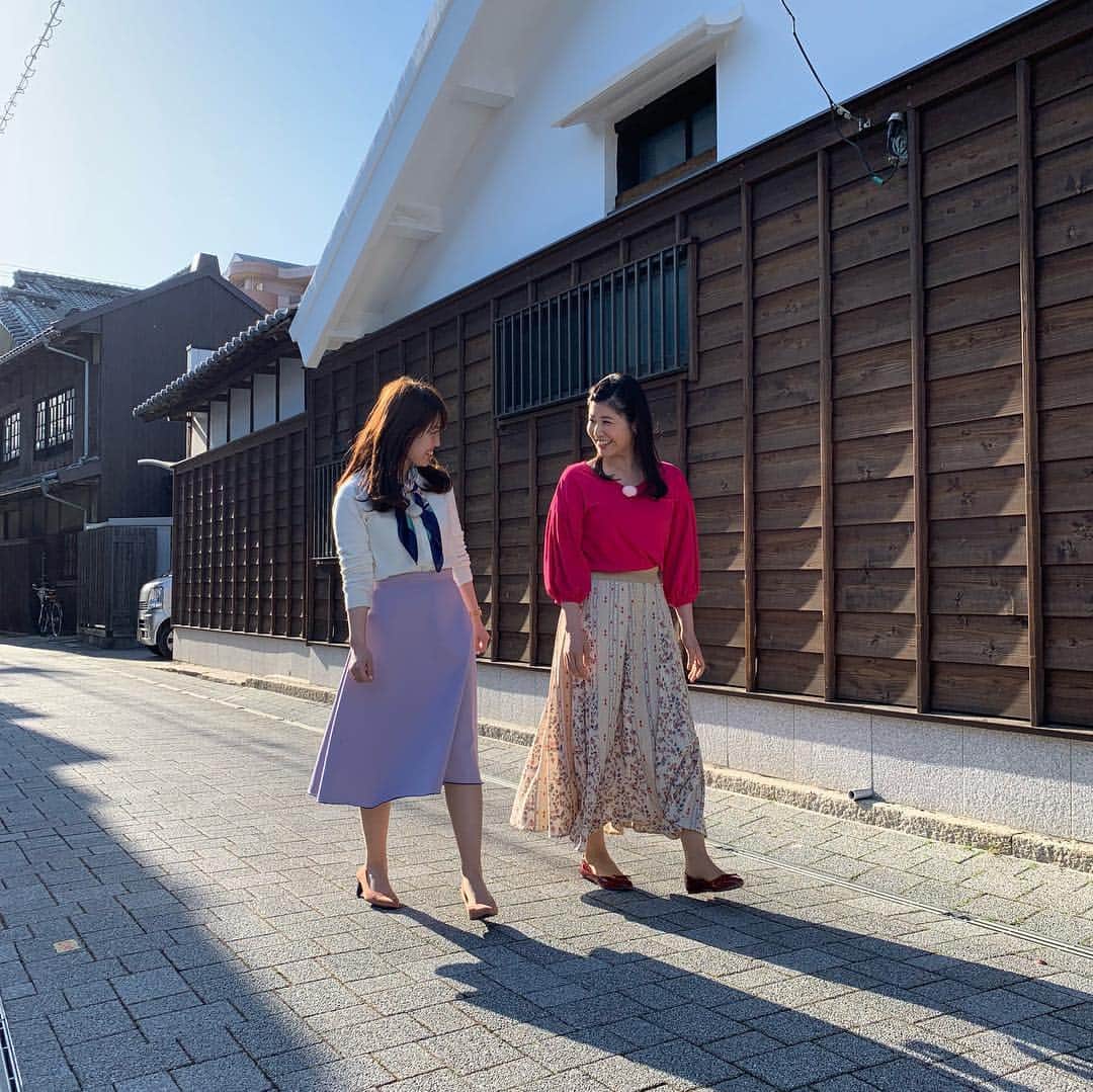山﨑真依さんのインスタグラム写真 - (山﨑真依Instagram)「＊ 今週のほーなんは❤️ 新コーナー・「月イチKomachi」が登場‼️✨ ＊  月に１回、ほーなんと雑誌「愛媛こまち」がコラボしてお届けする企画です😊🌟 ＊ 初回は愛媛こまちの編集長に、 「たべるカフェ」にご案内いただきました😆💕🤤🤤🤤 ＊ 編集長の藤田さん、とても小柄で明るくかわいらしい素敵な方でお話もはずみました😄👌☀️ ＊  編集長にはスタジオにも登場していただきますので、お楽しみに☺️✨ ＊ また今週は、 大分・別府の旅後編もお届けする超ボリューミーなほーなんとなっております‼️🤩😆😁 ＊  もうすぐゴールデンウィーク、 ぜひお出かけスポット参考にしてくださいね☺️ #ほーなん #ご近所ツアーズ #大分 #別府 #別府グルメ #愛媛こまち #カフェ #カフェ巡り」4月17日 21時15分 - yamasaki_mai0215