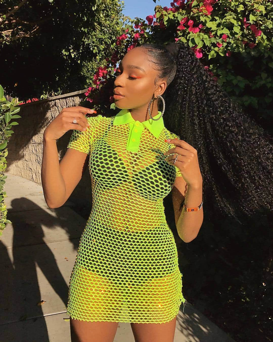 MTVさんのインスタグラム写真 - (MTVInstagram)「She's G L O W I N G ✨☀ | 🔁 #Normani」4月18日 8時09分 - mtv