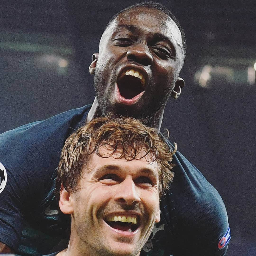 UEFAチャンピオンズリーグさんのインスタグラム写真 - (UEFAチャンピオンズリーグInstagram)「Time to P-A-R-T-Y, @spursofficial! 🎉🕺」4月18日 6時48分 - championsleague