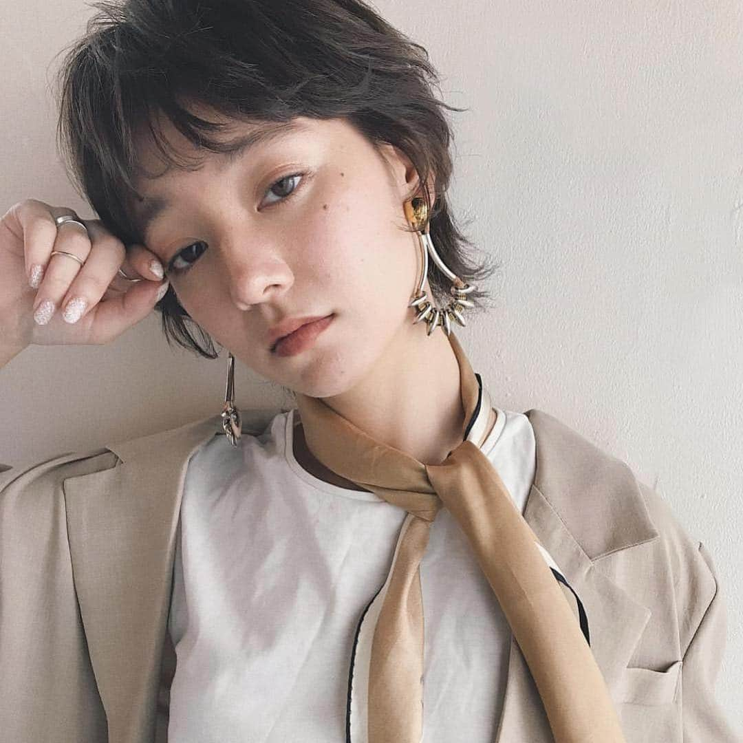 飯田尚士さんのインスタグラム写真 - (飯田尚士Instagram)「. . Belleのショート @belle_airi . . #Belle#atLAV#ヘアスタイル#ショート#ショートヘア#美容室#美容師#Belle表参道#藤原愛莉#Belleのショート#ヘアカタログ」4月18日 7時33分 - belleiida