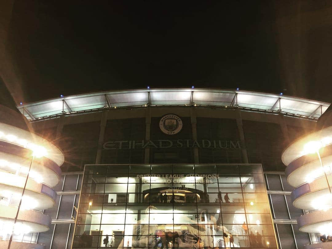 SHO-NOさんのインスタグラム写真 - (SHO-NOInstagram)「#etihadstadium  #mancestercity vs #tottenham #championsleague」4月18日 7時56分 - shono.contact