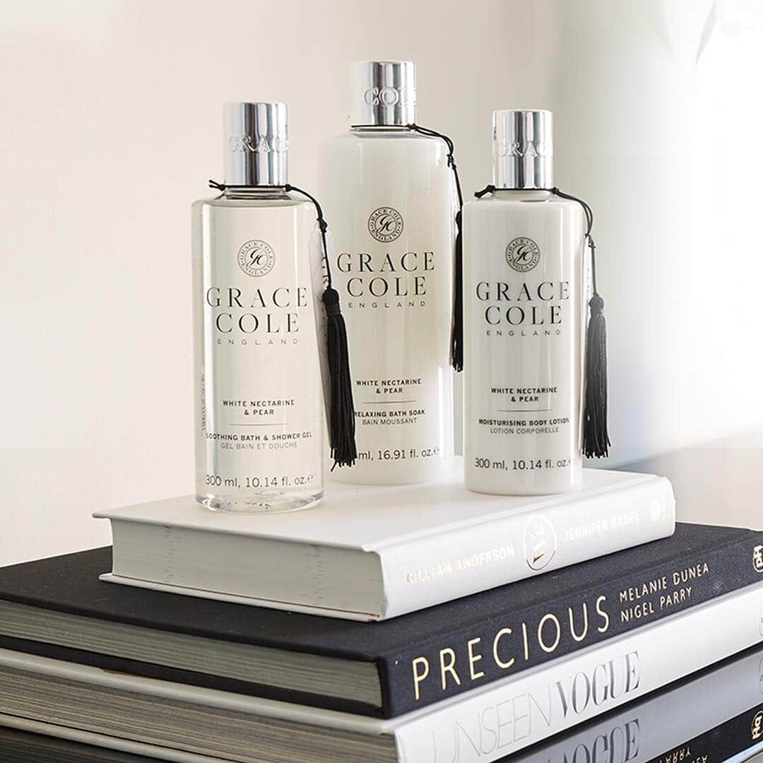 Grace Coleさんのインスタグラム写真 - (Grace ColeInstagram)「A mid-week pick me up never felt so good.  Treat yourself to one of these little luxuries and enjoy the sophisticated and elegant scent of White Nectarine & Pear  #gracecole #boutique #bodylotion  #bodywash  #showergel #bathfoam  #bubblebath #foambath  #bodycare #gifts #affordableluxury #crueltyfree  #madeinengland #smoothskin #metime #indulge #indulgence #treattime #spoilyourself」4月17日 23時06分 - gracecoleltd