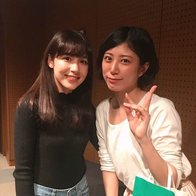 佐生雪さんのインスタグラム写真 - (佐生雪Instagram)「今日は菊原結里亜ちゃん（ゆん）の舞台「注意書きの多い料理店」を観に行かせて頂きました。 本当に本当に良かった。 最初から役者さん達との掛け合いが、本当に面白くて沢山笑いました。 でも面白いだけじゃなくて、胸がぎゅっと締め付けられたりもしまいました。 ゆんと私が2人で何度も話したこと。 漠然とした夢だったり、こんな人になりたいっていう理想。でもそんな人になれるのかな。って2人して悩んで。 無機質に感じる心無い言葉に頭を抱えて。 そんな事を思い出すシーンも沢山あって、涙しました。 多分これからも悩みながら生きていくということは変わらないと思うけれど、精一杯生きないとって思いました。 うーん、難しいです。上手に伝えられない。 けれど、本当に見ることができて良かったと思います。 ゆんの初舞台。ゆんのお芝居。堂々としてて素敵でした。 例えば、何か胸に引っかかるものがある人とか、何かを不安に思っている人には必ず見てほしいと思いました。 #舞台 #注文の多い料理店 #菊原結里亜」4月17日 23時31分 - yuki_sasou