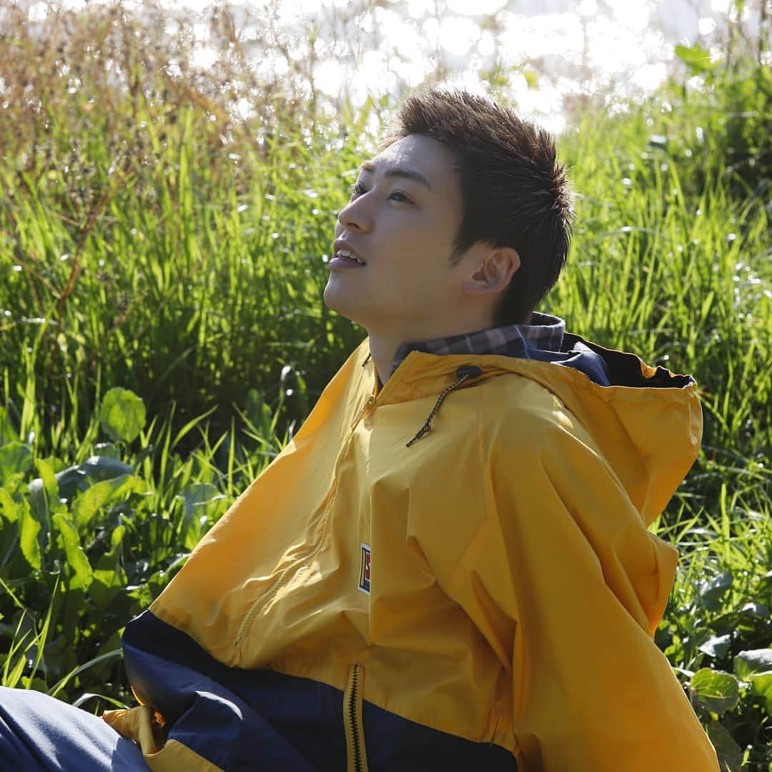 塩田康平のインスタグラム：「Photo by MAEKEN  #shooting  #爽健美茶CM意識笑 #塩田康平 #爽やかの評判が良かったのでここに来ての爽やか連投 #爽塩 #塩分控えめ」