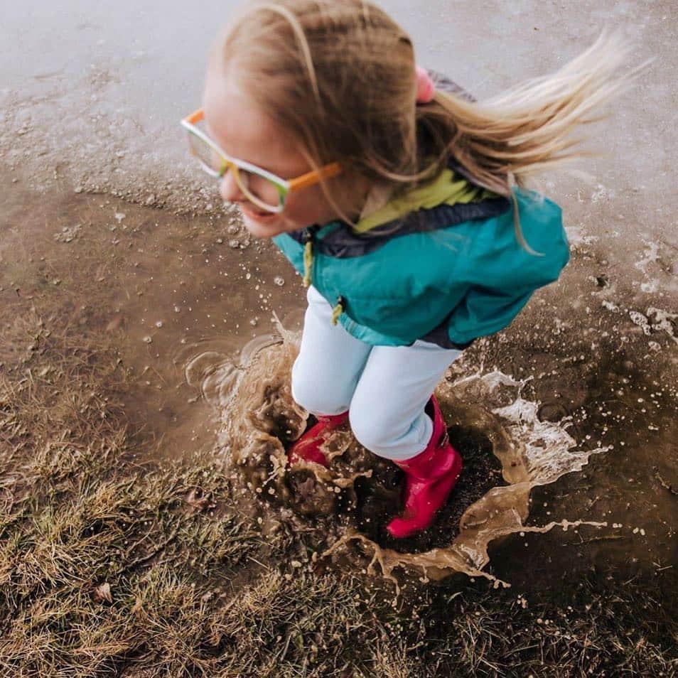 L.L.Beanさんのインスタグラム写真 - (L.L.BeanInstagram)「Always aim for the puddles. 🌊 #BeanOutsider (📷: @picardfamilyadventures ) shop colorful, waterproof Kids’ rainwear with the link in our bio.」4月17日 23時50分 - llbean