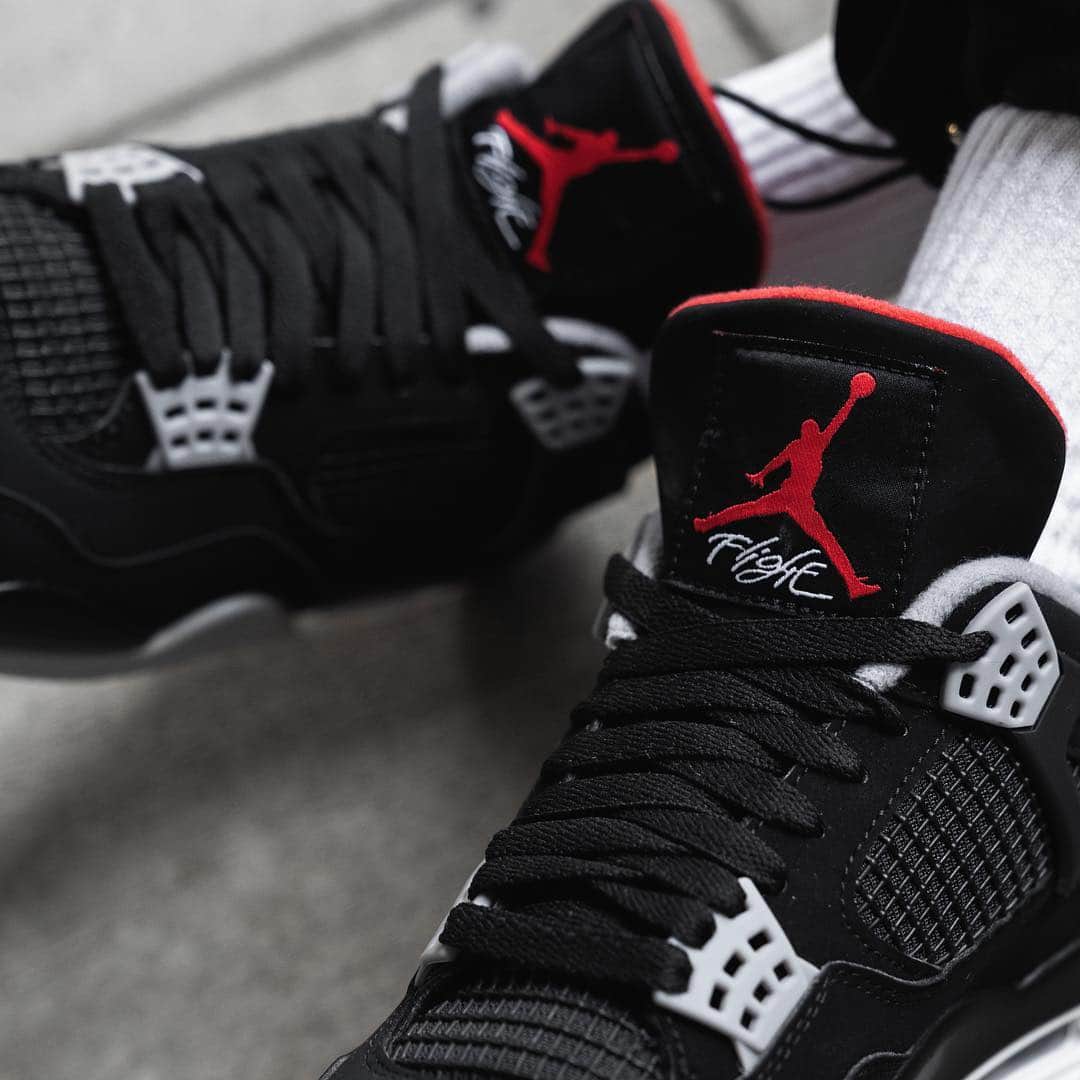 HYPEBEASTさんのインスタグラム写真 - (HYPEBEASTInstagram)「@hypebeastkicks: Releasing on May 4 for $200 USD, here’s a look at the Air Jordan 4 “Bred” on feet. Will you cop or drop? Photos: HYPEBEAST」4月18日 0時03分 - hypebeast