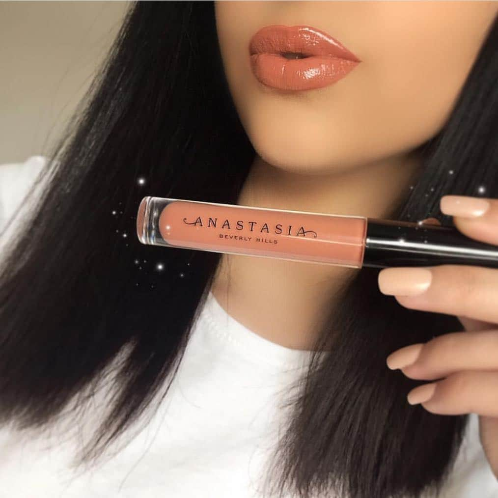 Anastasia Beverly Hillsさんのインスタグラム写真 - (Anastasia Beverly HillsInstagram)「Amber - Lip Gloss 👄 @amberroughleymua」4月18日 0時12分 - anastasiabeverlyhills