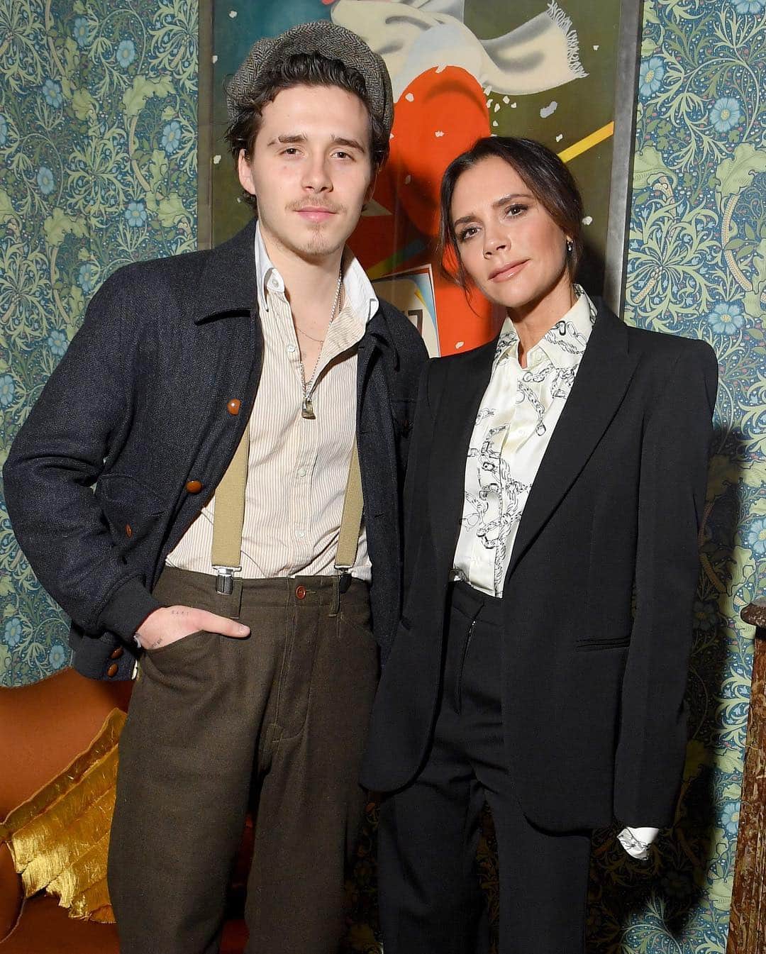 E! Onlineさんのインスタグラム写真 - (E! OnlineInstagram)「"Happy birthday mum. I love you so much. You are the best mum and an amazing woman." -Brooklyn Beckham (📷: Getty Images)」4月18日 0時43分 - enews
