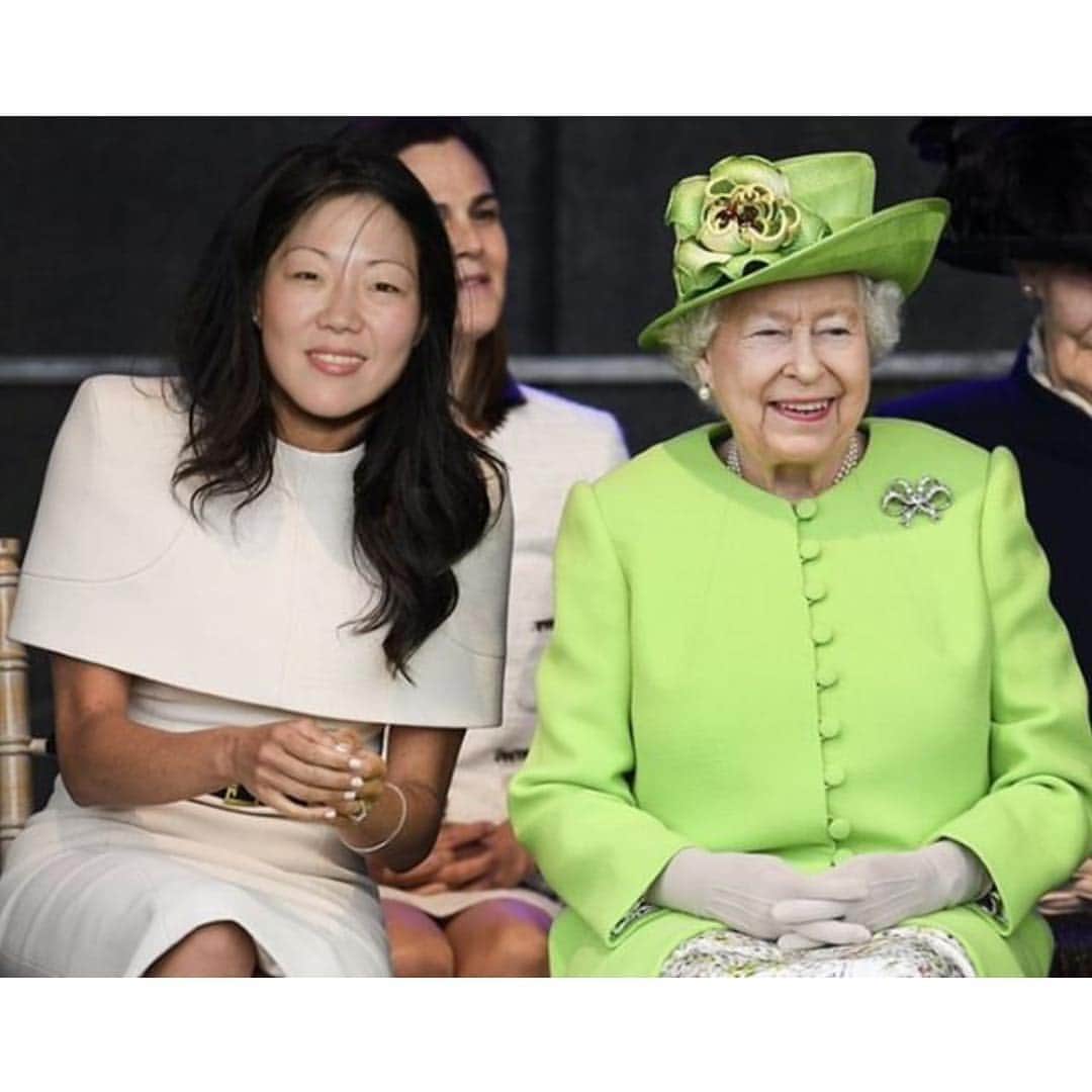 マーガレット・チョーさんのインスタグラム写真 - (マーガレット・チョーInstagram)「Yaaaas #queen @ronaldmcdonkey #meghanmarkle #royal」4月18日 0時43分 - margaret_cho