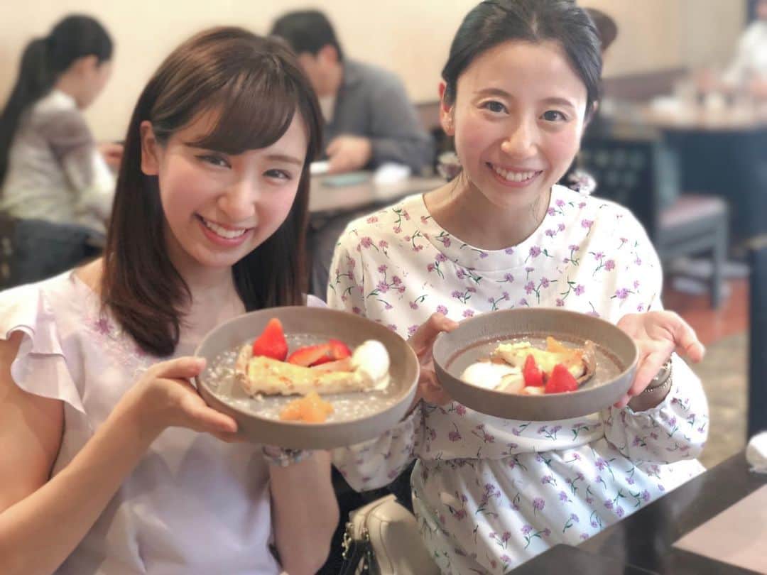 髙木萌香さんのインスタグラム写真 髙木萌香instagram 事務所の先輩 小林千鶴さんと事務所のスタッフみんなでランチに行きましたー 千鶴さん生放送お疲れ会 マギー祝新番組 千鶴さんと一緒にお祝いしてもらえるなんて嬉しすぎるぅー