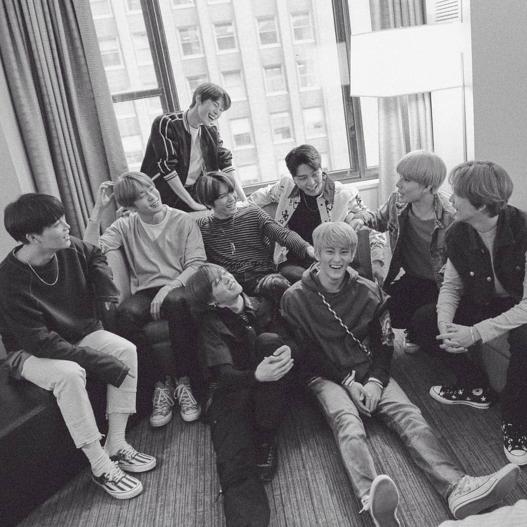 NCT 127さんのインスタグラム写真 - (NCT 127Instagram)「🍎🍏#NEOCITYinUSA #NCT127inUSA #NEWYORK #NCT127 #NCT #NCT127TOTHEWORLD」4月18日 3時36分 - nct127