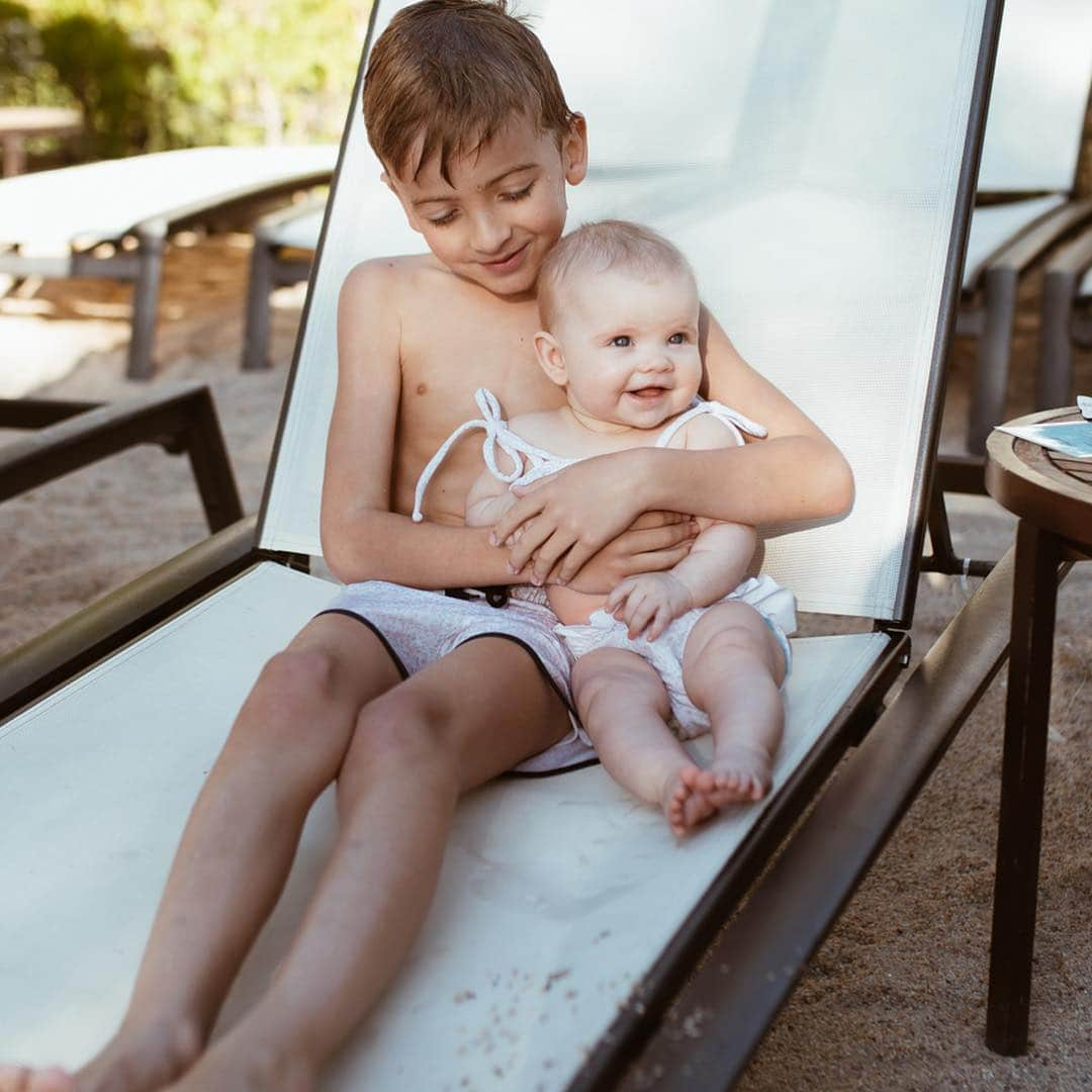 Cara Van Brocklinさんのインスタグラム写真 - (Cara Van BrocklinInstagram)「Missing these perfect little faces right now 💗」4月18日 5時24分 - caraloren