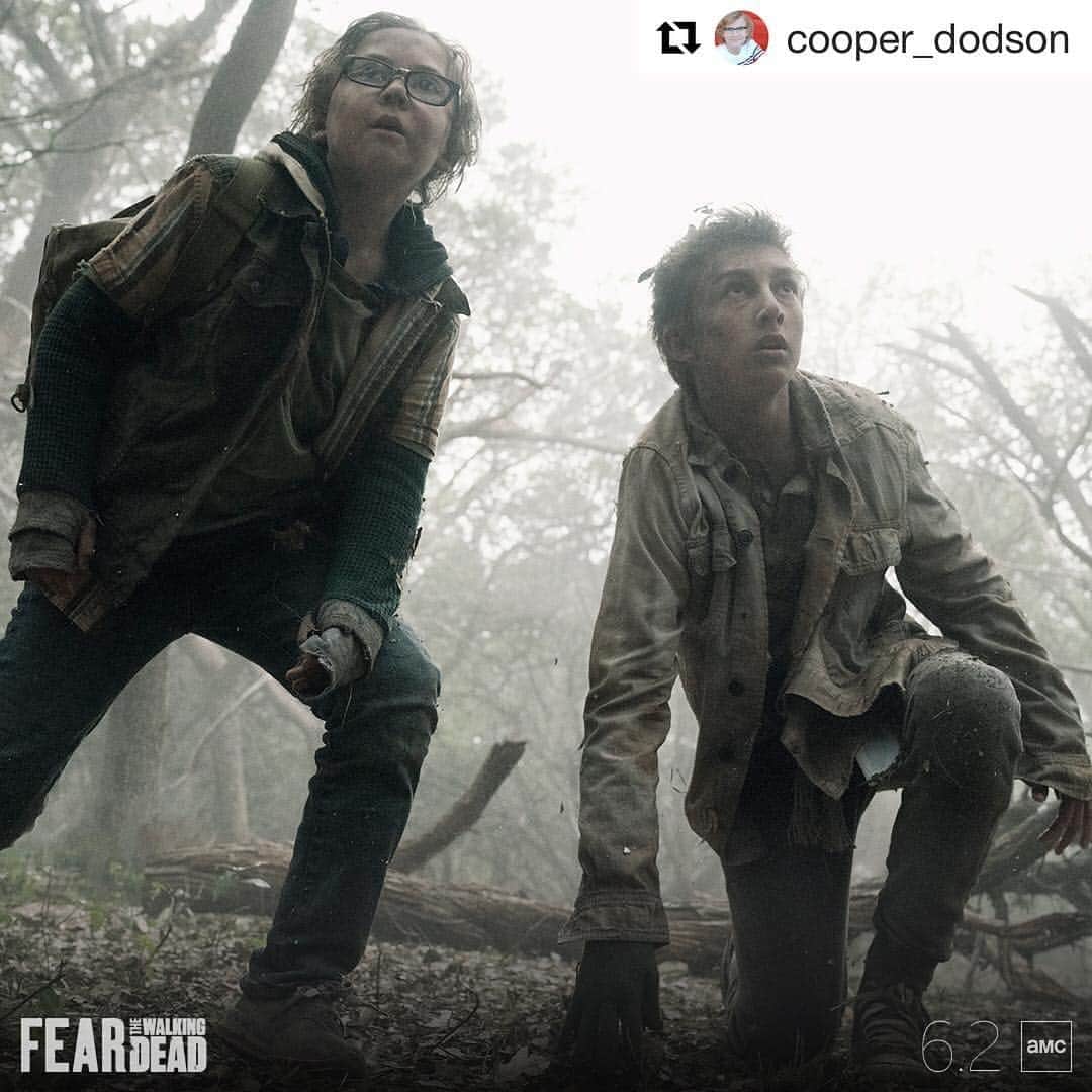 のインスタグラム：「Proud of my little bro! #FearTWD June 2nd」