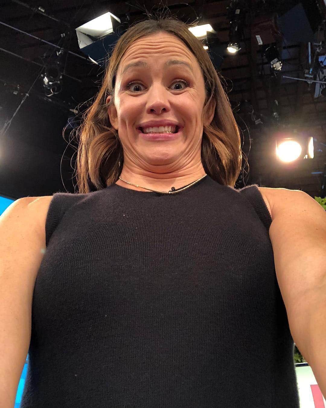 E! Onlineさんのインスタグラム写真 - (E! OnlineInstagram)「It's Jennifer Garner's birthday so we rounded up our favorite photos that prove why we need to protect her at all costs. (📷: @jennifer.garner)」4月18日 5時33分 - enews