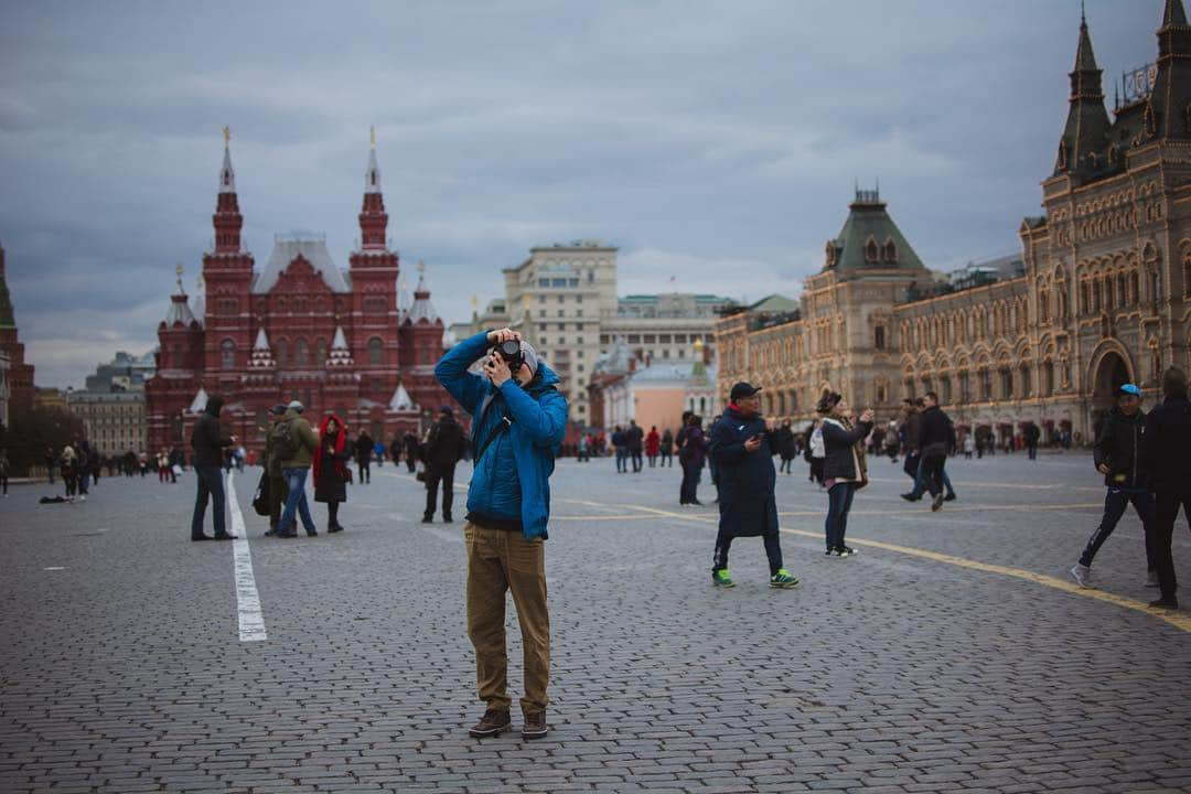 アレックス・メゴスさんのインスタグラム写真 - (アレックス・メゴスInstagram)「Looks like there is another fellow hobby photographer on the German team!  Any guesses who that is? (The German team is not allowed to guess obviously) 😉  #stylefirst #carrotsforpower」4月18日 5時51分 - alexandermegos