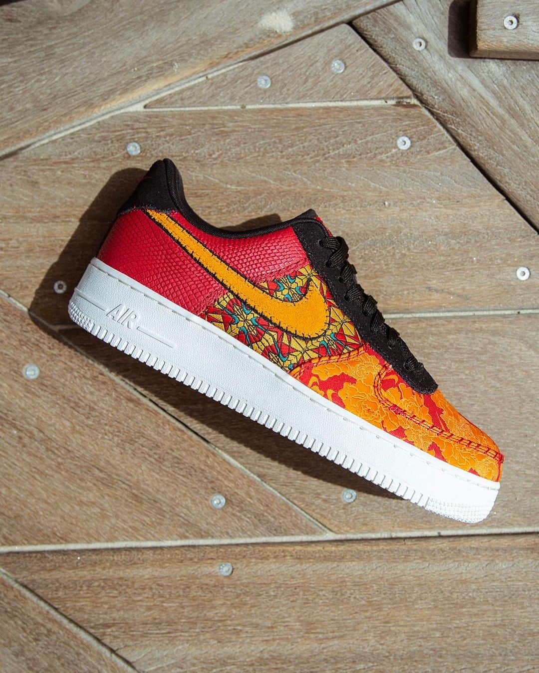 のインスタグラム：「Head turners. #Nike Air Force 1 Low "World Hood" Available Now, In-Store and Online」