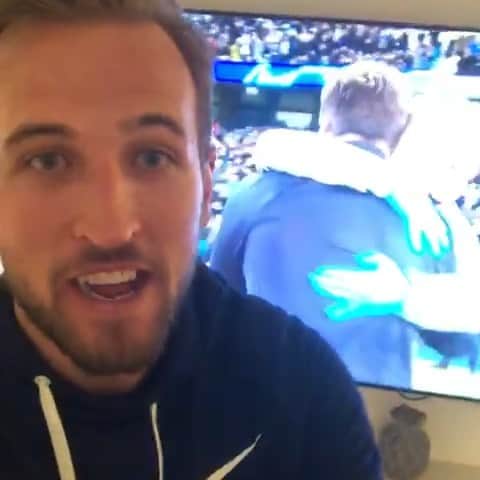 ハリー・ケインのインスタグラム：「‪Omggg! I love you boys!!!! #COYS #UCL ‬」