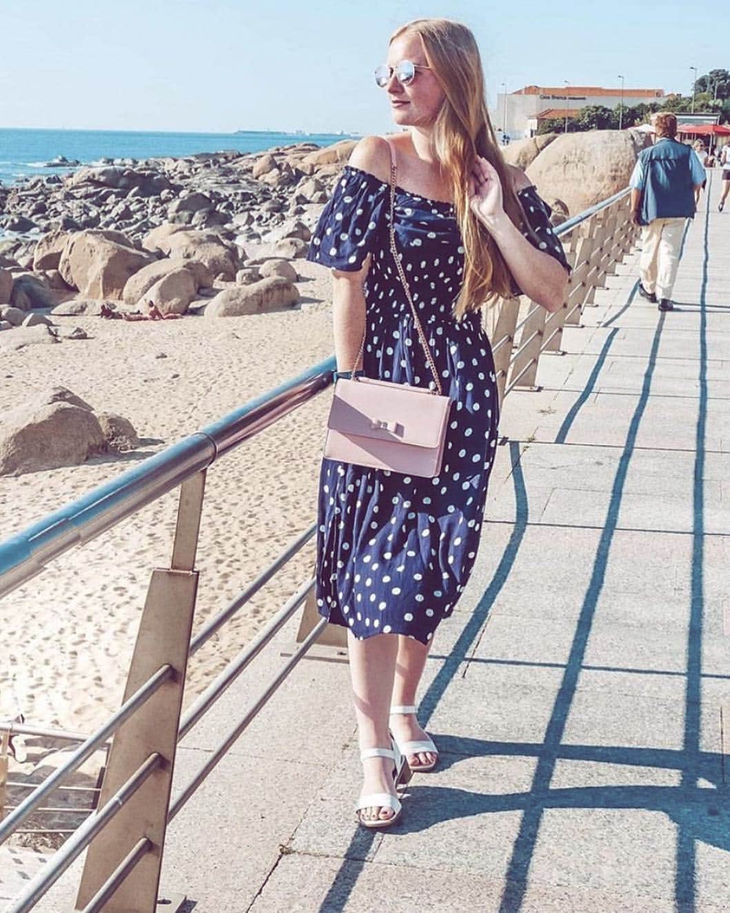 Nextさんのインスタグラム写真 - (NextInstagram)「*That* dress you'll be wearing whenever the ☀️ makes an appearance 👆 shop pretty polka dots worn by @thatgirlnamedbibi, tap the image. 🔍 306682. #dress #polkadots #spring #sunshine #springfashin #outfit #outfitinspo #holiday #holidays #easter #nextfashion #nextwomen #womensfashion #womenstyle #trend」4月18日 16時07分 - nextofficial