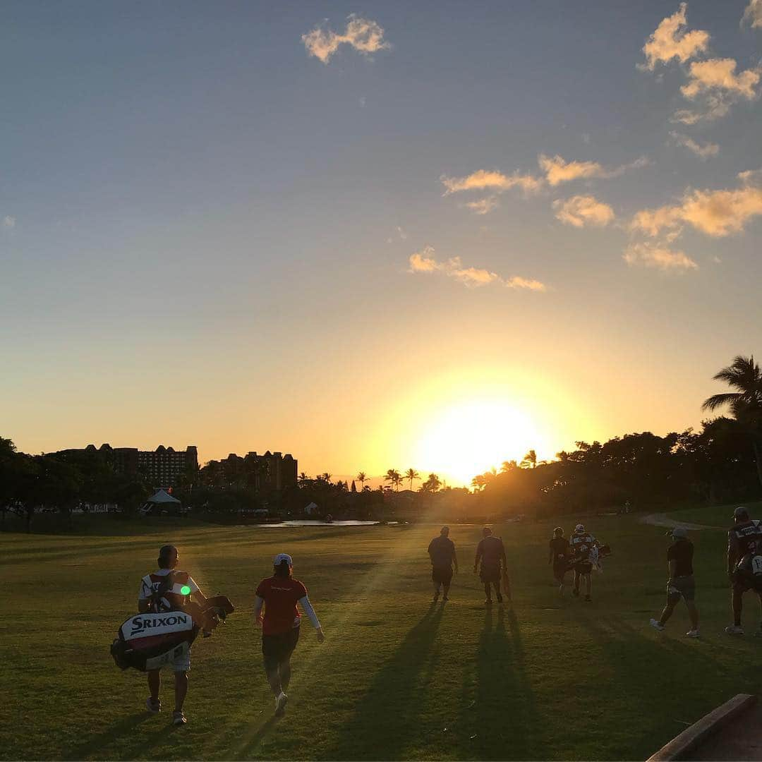 勝みなみさんのインスタグラム写真 - (勝みなみInstagram)「The 2019 LOTTE Championship 1st day #swing 🏌️‍♀️⛳️☀️ #round  #hawaii#koolina#golf#club#lotte#championship#ハワイ#コオリナ#ゴルフ#クラブ#sports#athlete#usa#lpga」4月18日 16時48分 - minami_katsu