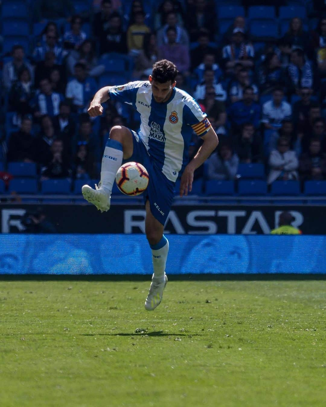 RCDエスパニョールさんのインスタグラム写真 - (RCDエスパニョールInstagram)「⚡ Focused on Sunday! ⚡ 🔜🔜 @LevanteUD 🔜🔜 - #RCDE | #Volem | #EspanyoldeBarcelona」4月18日 16時56分 - rcdespanyol