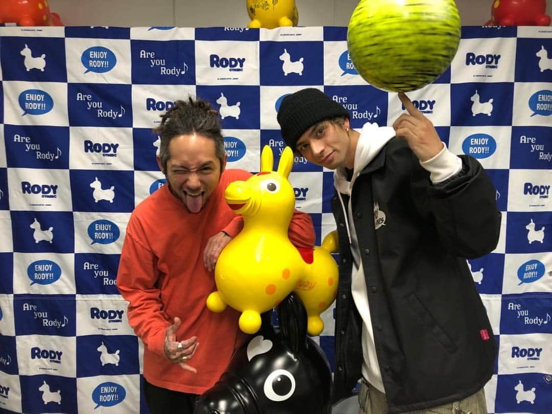 RIZEのインスタグラム：「【JESSE・ラジオ出演】 Fm yokohama「Z-BOUNCE」内のコーナー「Are you Rody♪」にJESSEが出演！ 4/19(金)22:45〜OA！ https://www.fmyokohama.co.jp/pc/program/ZBounce #JESSE #fmyokohama #847ZB」