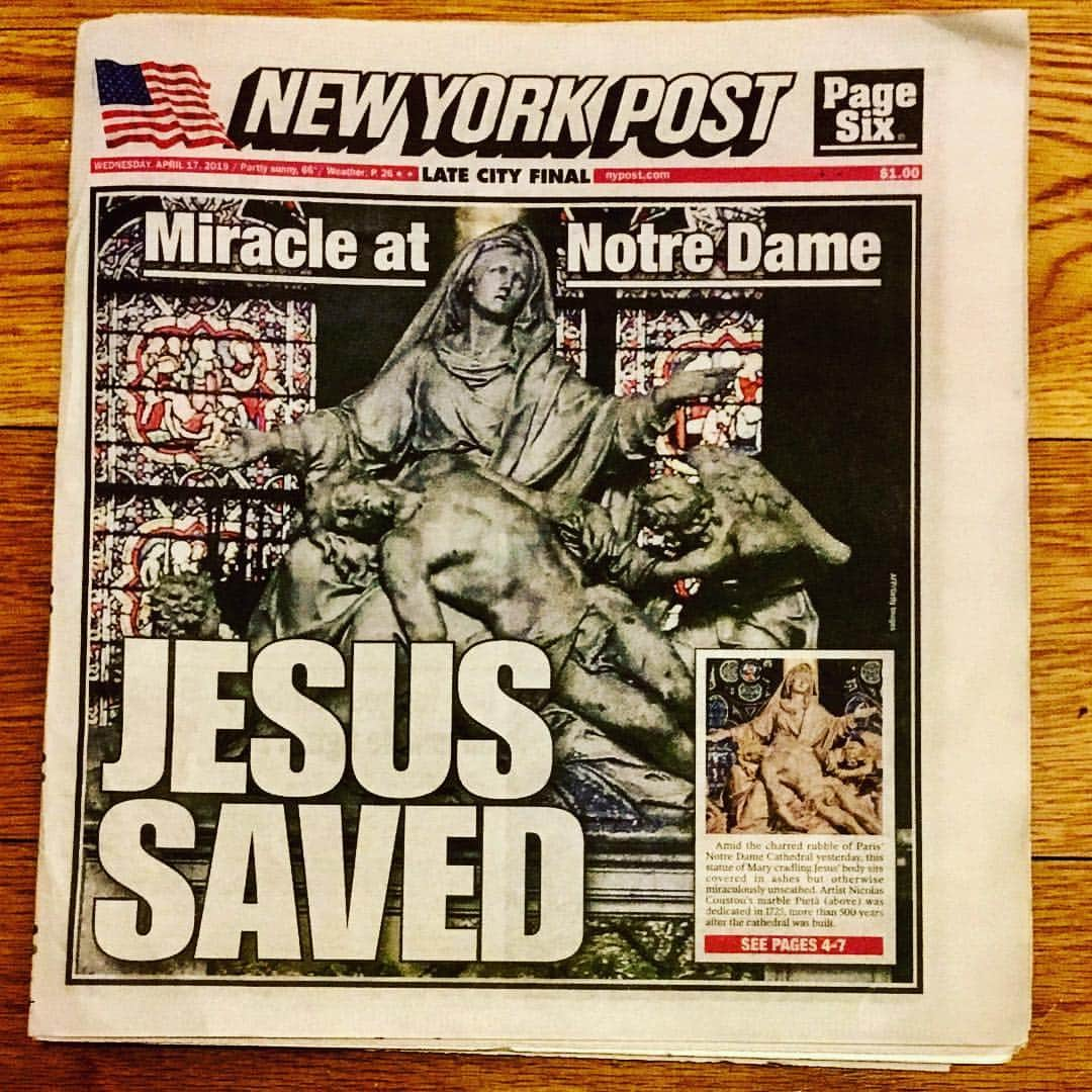 JULIEN D'YSさんのインスタグラム写真 - (JULIEN D'YSInstagram)「#newyorkpost de New York 🕊on ne l’oublie pas notre belle dame de paris #cathédrale ❤️#scultur #nicolascoustou 1726 #pieta」4月18日 8時33分 - juliendys