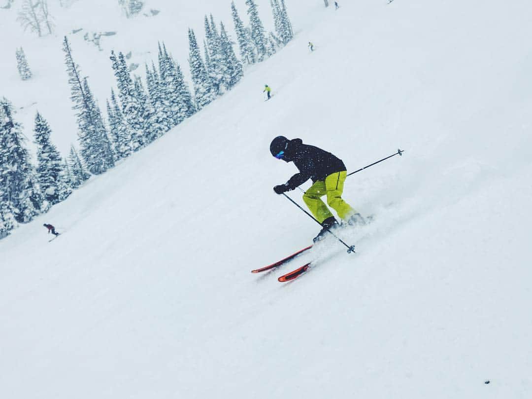 クリス・ウッドさんのインスタグラム写真 - (クリス・ウッドInstagram)「More ⛷please」4月18日 8時40分 - christophrwood