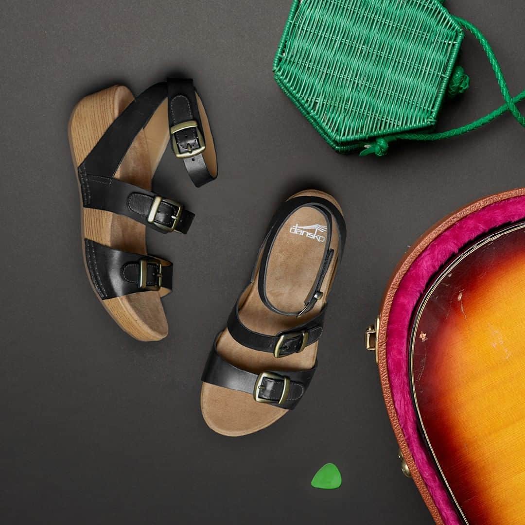 ダンスコのインスタグラム：「Sandal season is the best season. Shop Lou now at the link in the bio. . . . #dansko #instalove #clogs #shoes #danskos #justyourfavorites #instagood #danskostyle #comfort #newshoes」