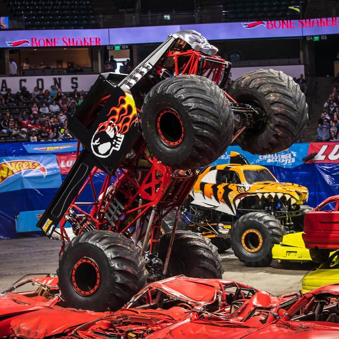 Hot Wheelsさんのインスタグラム写真 - (Hot WheelsInstagram)「Winston-Salem, NC 🤘 ROCKED 🤘 it at this weekend’s #HotWheelsMonsterTrucksLive! Swipe to see 👀  all the ridiculous action you’ll experience first-hand from each one of our epic shows! . . . . #hotwheels #monstertrucks #hotwheelsmonstertrucks  #northcarolina」4月18日 9時12分 - hotwheelsofficial