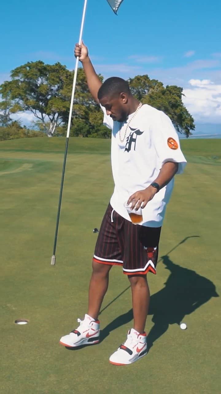 マイケル・B・ジョーダンのインスタグラム：「@iamterrencej @steelobrim @carverguru 🎥: @leovolcy」