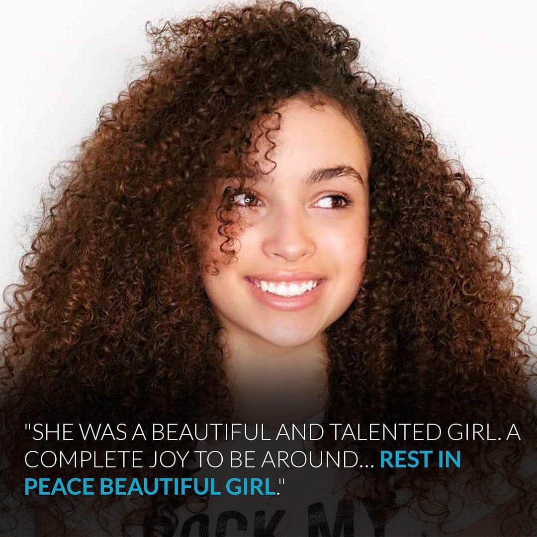 E! Onlineさんのインスタグラム写真 - (E! OnlineInstagram)「British child star Mya-Lecia Naylor has passed away at 16, and the cause of her death remains unclear. Link in bio. (📷: Instagram)」4月18日 9時30分 - enews