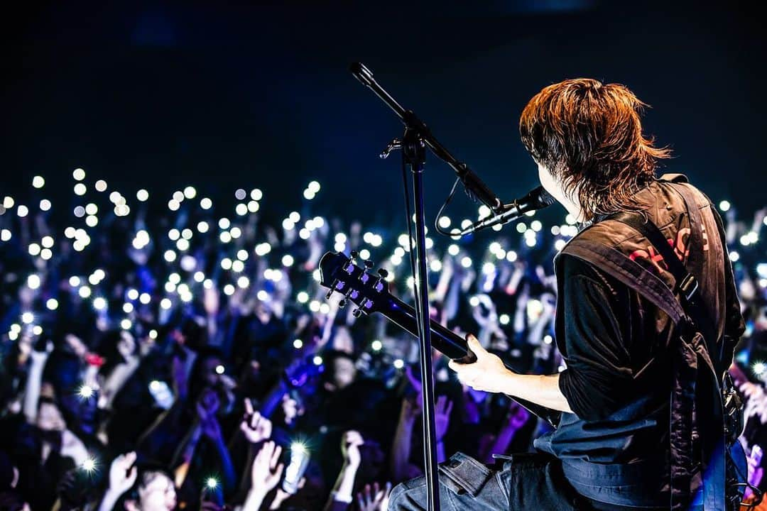 Kazuki Takemuraさんのインスタグラム写真 - (Kazuki TakemuraInstagram)「Beautiful moment 🌌 みんなが灯してくれた光。ステージから見えるこの光景が美しくて毎回グッと来てた🥺素敵なもの見せてもろてありがとちゃん^ ^ 📸 @cazrowaoki」4月18日 10時24分 - kazucrossfaith