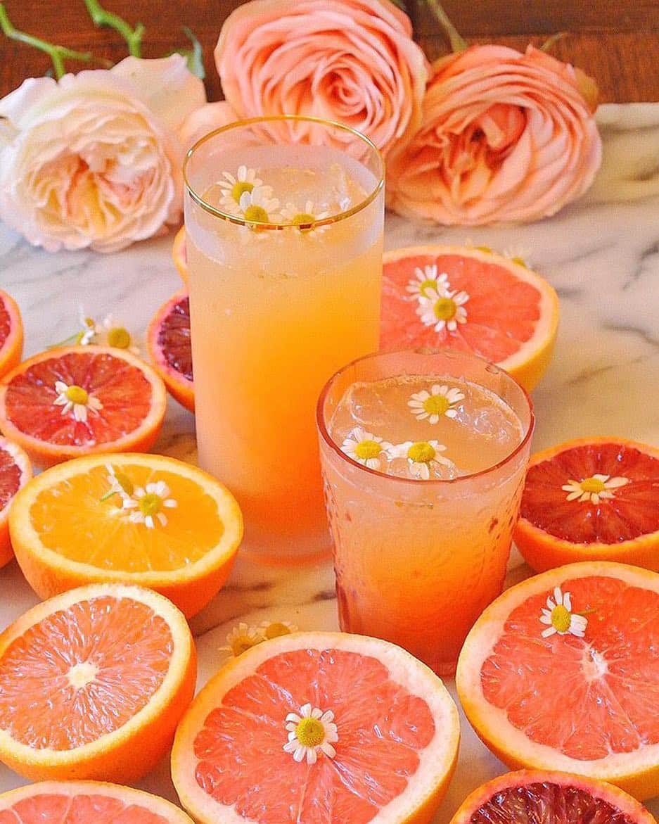 Anthropologieさんのインスタグラム写真 - (AnthropologieInstagram)「Crushing on these citrus sips 🥂 Photo via @decotartelette (link in profile to shop)」4月18日 10時53分 - anthropologie