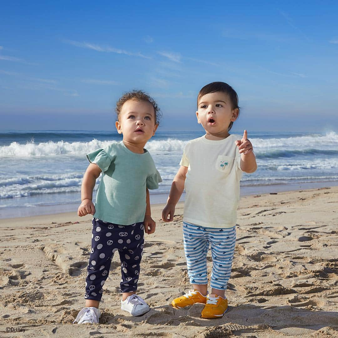 ユニクロさんのインスタグラム写真 - (ユニクロInstagram)「UNIQLO is proud to bring back the popular MICKEY BLUE original Mickey Mouse collection for a third year. Enjoy casually matching outfits from the collection with family and friends.  @uniqlo.ut @Disney #UT2019 #uniqloUT #uniqlo #MICKEYBLUE #WEARYOURWORLD #magicforall」4月18日 11時00分 - uniqlo