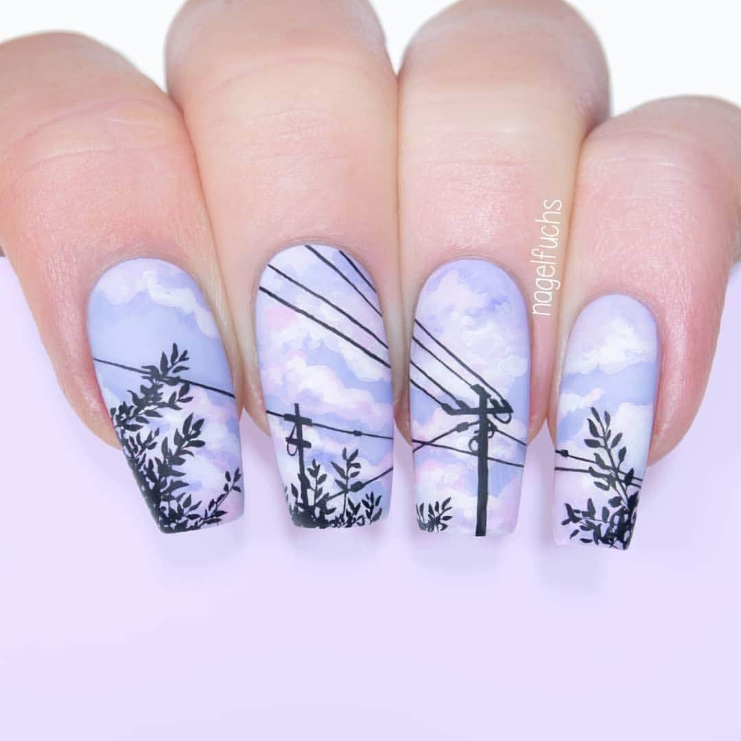 nails2inspireのインスタグラム：「@nagelfuchs Lavender skies 😍  #nails2inspire #naildesigns #nail #nails #nailart #nailsofinstagram #nailsaddict #nailfashion #nailartdaily」