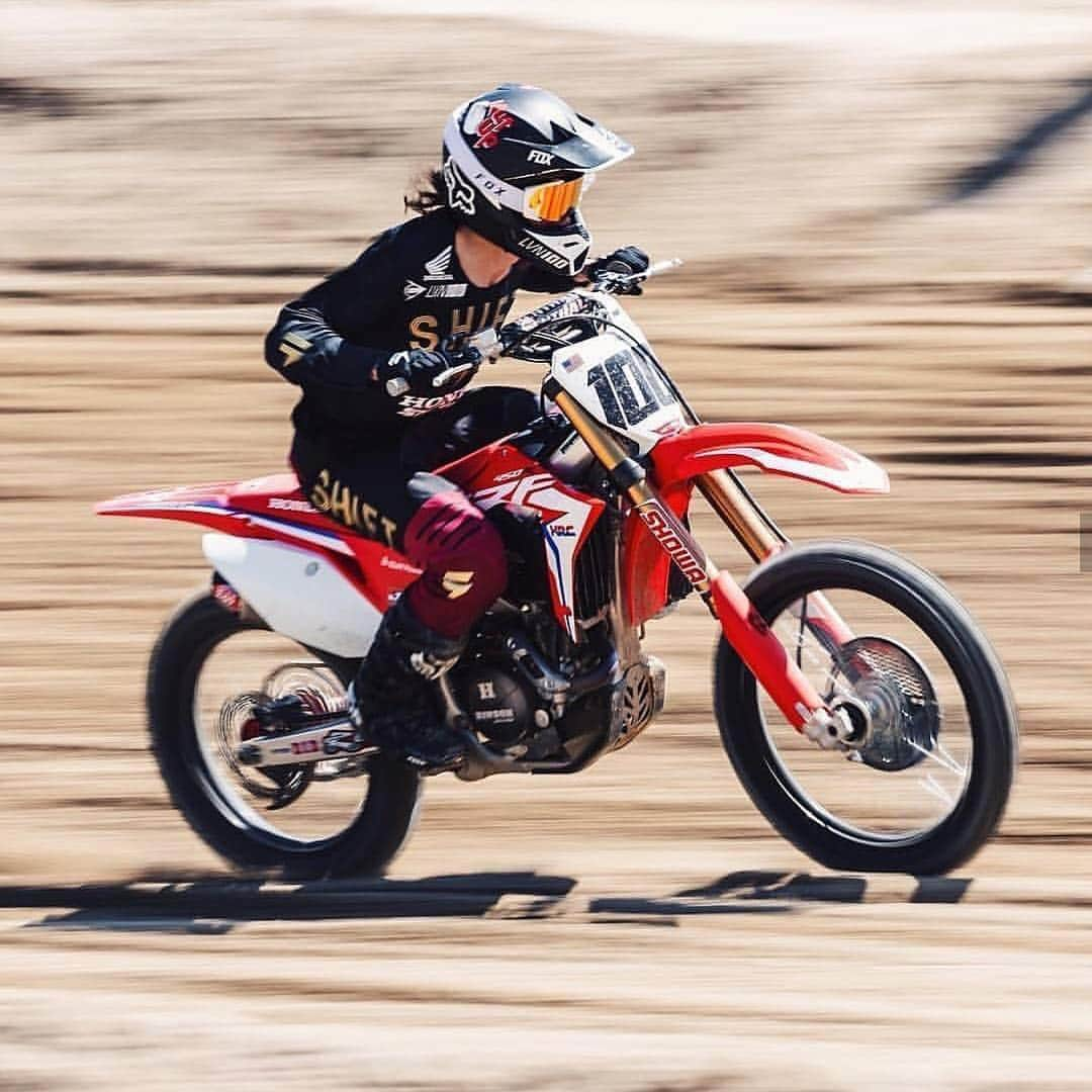 Honda Powersports USさんのインスタグラム写真 - (Honda Powersports USInstagram)「Takin it to the 🔝#CRF450RWE #RideRed 📸: @joshhansen100 @dallas_dunn」4月18日 12時17分 - honda_powersports_us