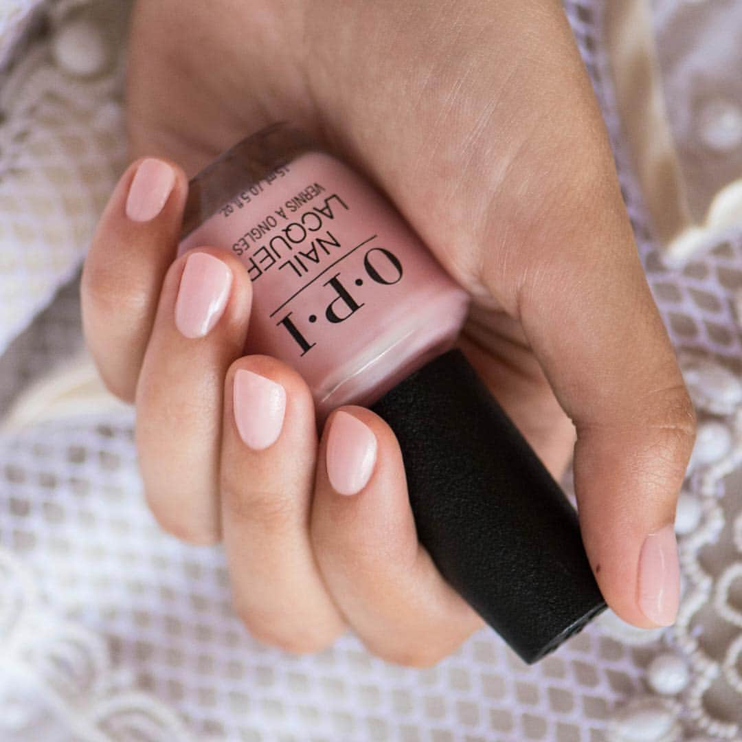 OPIさんのインスタグラム写真 - (OPIInstagram)「#BareMySoul in #OPINailLacquer will be your new go-to #nudenail shade. Try our entire new #OPISheers collection today! #nudenails #pinknails #pink #lightpinknails #brideinspo #bridalnails」4月18日 12時18分 - opi