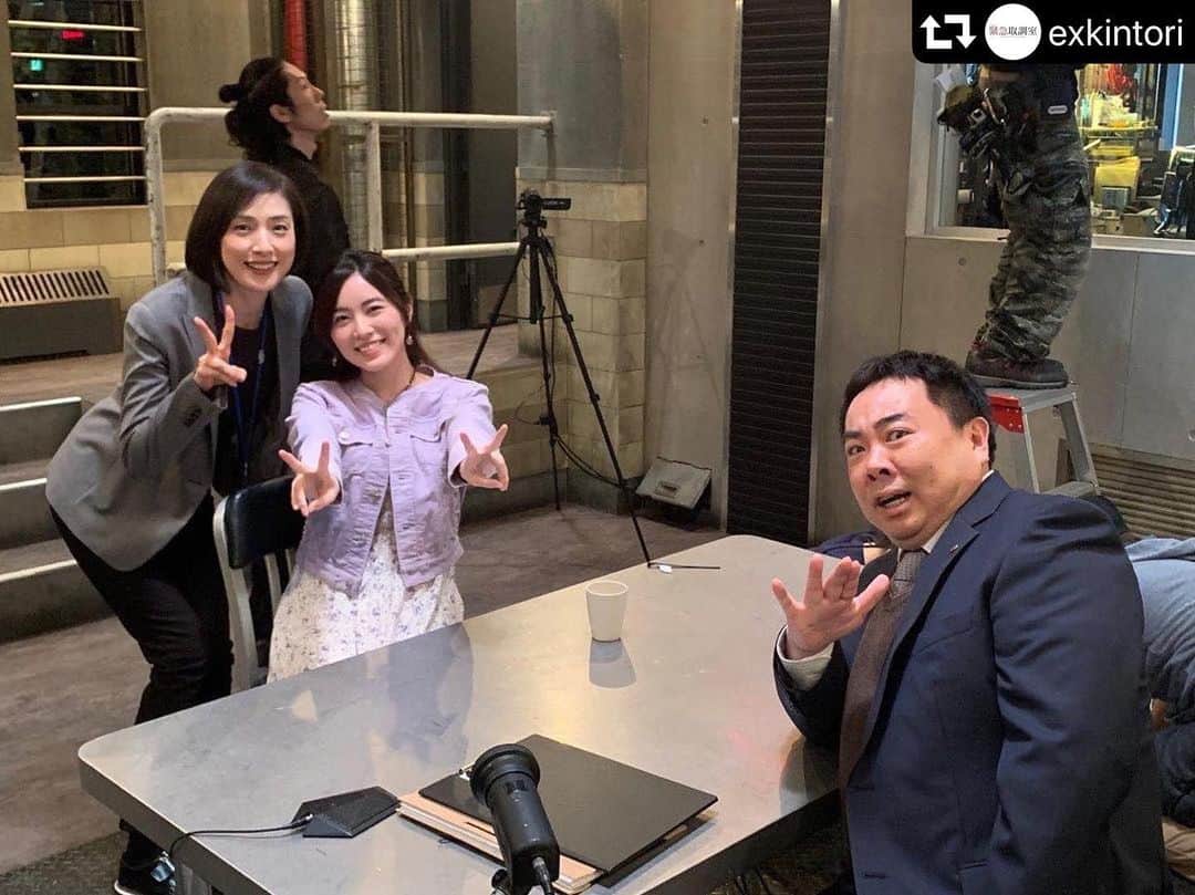 テレビ朝日「宣伝部」さんのインスタグラム写真 - (テレビ朝日「宣伝部」Instagram)「＼今夜9時は #キントリ／ 第2話放送です！ ・ 今回は #松井珠理奈 扮する新進女流棋士のお話。 対局中にとんでもない事件が起こる！？ ・  @exkintori よりオフショット写真をお届け♪ ・ #repost ・・・ ピースする二人に対して #塚地武雅 さんのその表情は一体。 #緊急取調室 #キントリ #天海祐希 #松井珠理奈 #塚地さんの手と表情について #左右の対比 #撮影順調 ・・・ #テレビ朝日 #テレ朝 #ドラマ #刑事ドラマ #緊急取調室 #毎週木曜日よる9時 ・ #女流棋士 #将棋 #撮影現場 #オフショット ・ #天海祐希 #田中哲司 #速水もこみち #鈴木浩介 #大倉孝二 #塚地武雅 #でんでん #小日向文世」4月18日 12時20分 - tv_asahi_pr