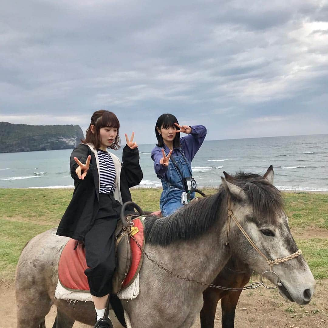 広瀬ちひろさんのインスタグラム写真 - (広瀬ちひろInstagram)「お仕事で3日間、チェジュ島！ もっといた気がするくらい本当にたくさん色んなところに行けて楽しかった〜 ガイドさんに感謝です☺️ 美味しいものもいっぱい食べられました🙆🏻‍♀️幸 また行きたい！ ． しばらくチェジュの投稿が続きます！笑 ． #チェジュ島 #週末チェジュ #PR」4月18日 12時30分 - chi_hirose