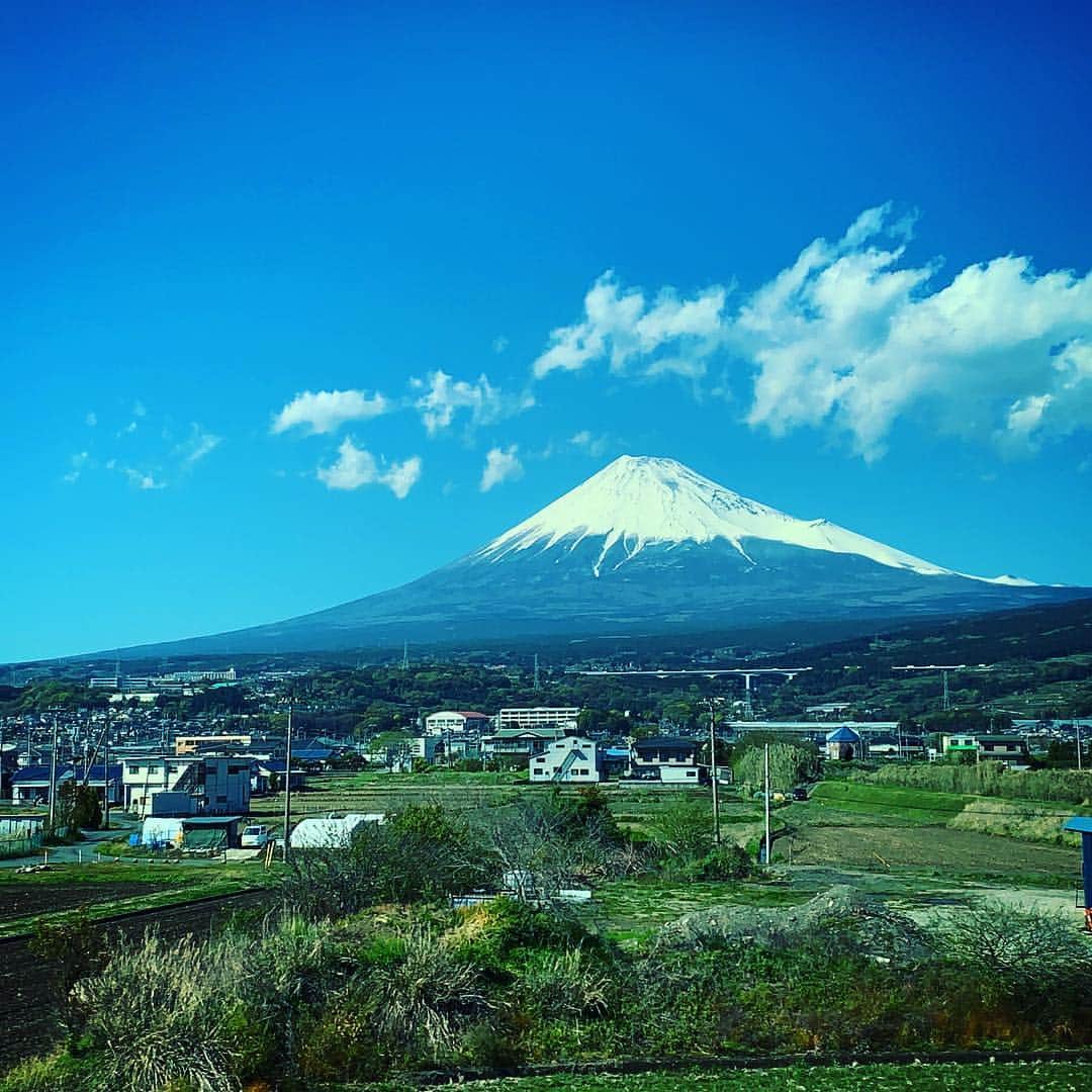 竹井亮介さんのインスタグラム写真 - (竹井亮介Instagram)「2019年4月16日の富士。 #富士山」4月18日 12時46分 - takeiryosuke