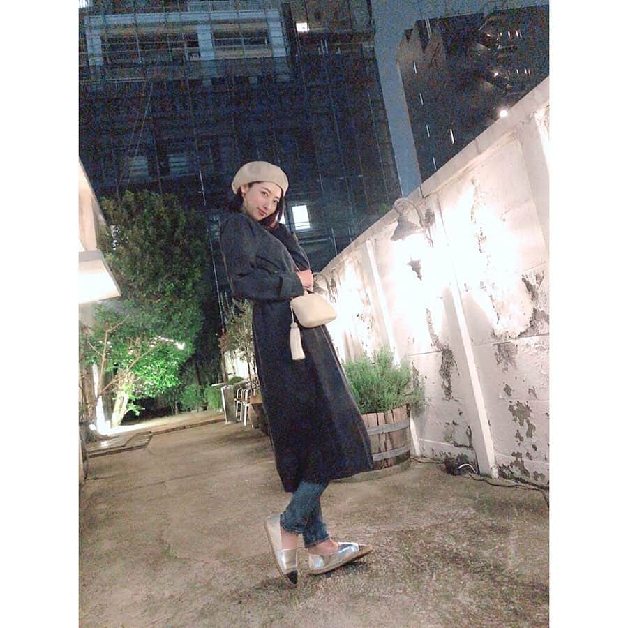 のインスタグラム：「2枚目の躍動感ね。笑 #ootd#ca4la#rosebud#allureville#jetlosangeles#toryburch #hadagoodtime#bff#thankyou#3150」